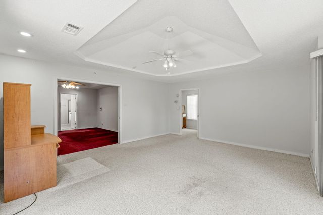 395 Lake Holley Circle, Defuniak Springs, FL 32433