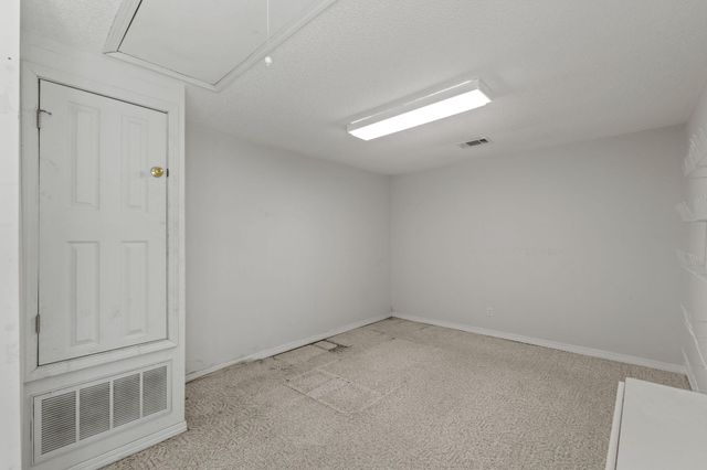 395 Lake Holley Circle, Defuniak Springs, FL 32433