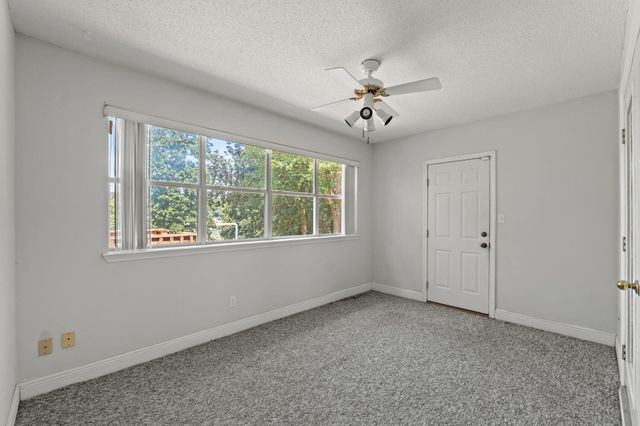 395 Lake Holley Circle, Defuniak Springs, FL 32433