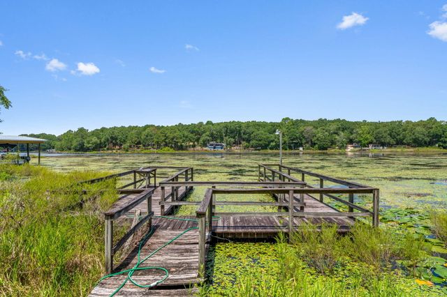 395 Lake Holley Circle, Defuniak Springs, FL 32433