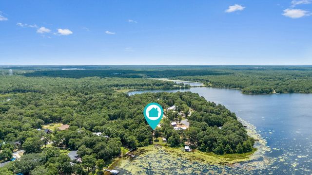 395 Lake Holley Circle, Defuniak Springs, FL 32433