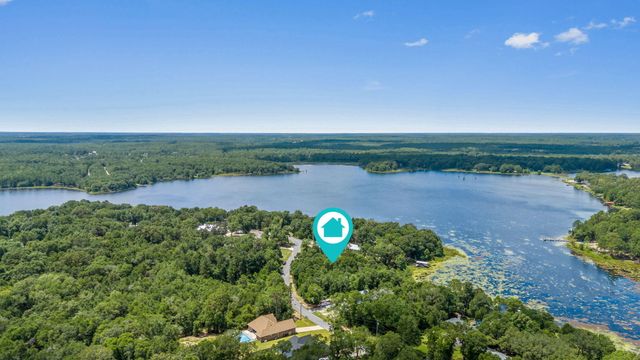 395 Lake Holley Circle, Defuniak Springs, FL 32433