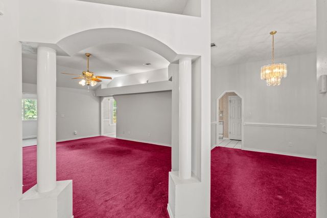 395 Lake Holley Circle, Defuniak Springs, FL 32433