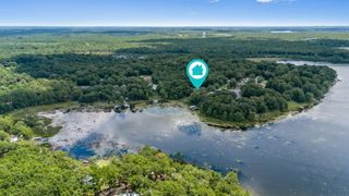 395 Lake Holley Circle, Defuniak Springs, FL 32433