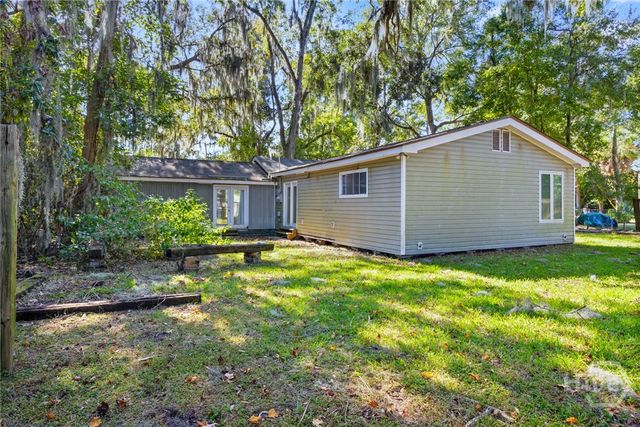 106 Holcomb Street, Savannah, GA 31406