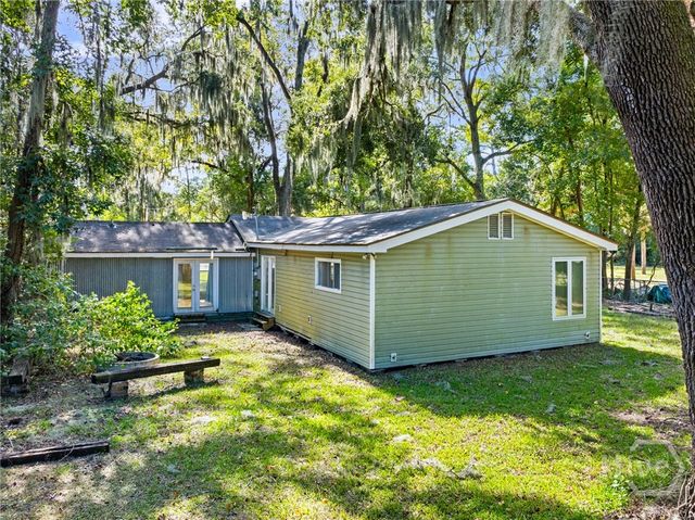 106 Holcomb Street, Savannah, GA 31406