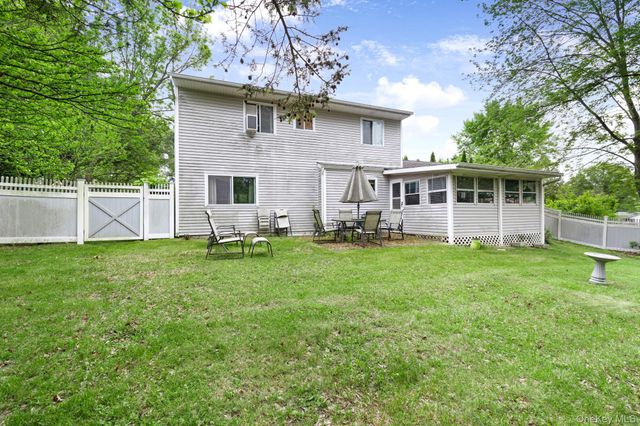 2 Mohican Road, Newburgh, NY 12550