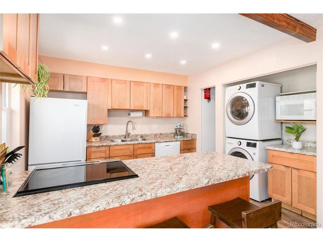 8787 Dover Cir, Arvada, CO 80005