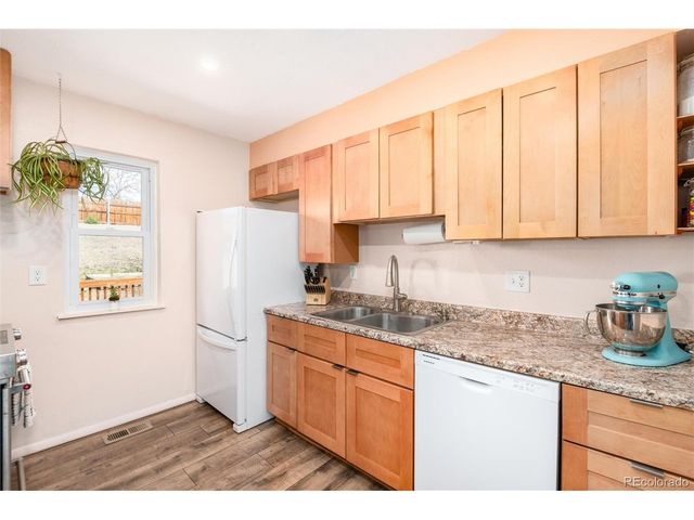 8787 Dover Cir, Arvada, CO 80005