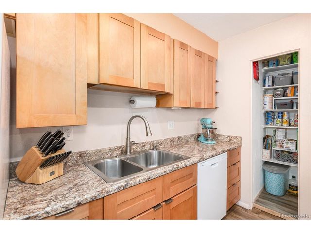 8787 Dover Cir, Arvada, CO 80005