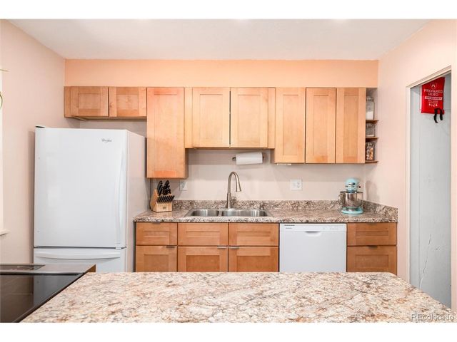 8787 Dover Cir, Arvada, CO 80005