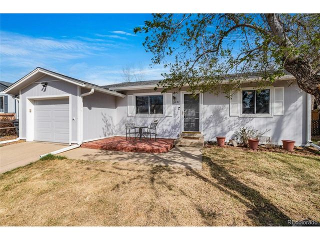8787 Dover Cir, Arvada, CO 80005