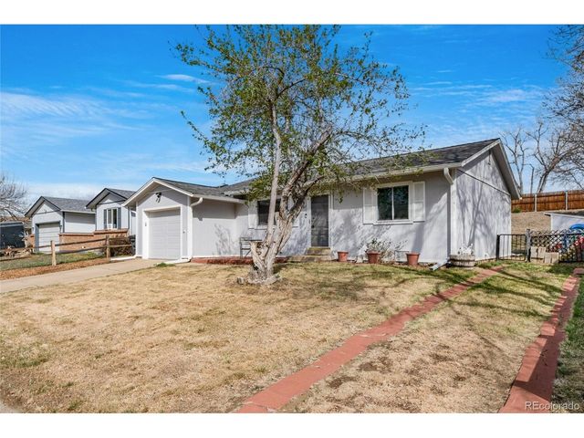 8787 Dover Cir, Arvada, CO 80005