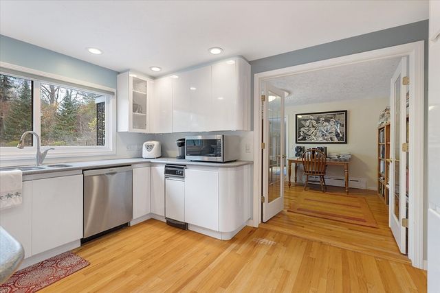 45 Camp St, Paxton, MA 01612