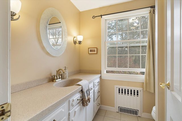 45 Camp St, Paxton, MA 01612