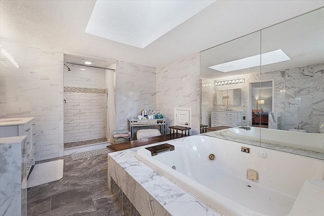 45 Camp St, Paxton, MA 01612