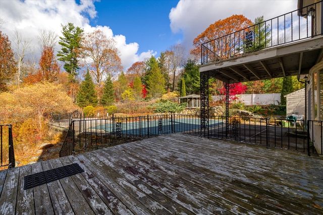 45 Camp St, Paxton, MA 01612