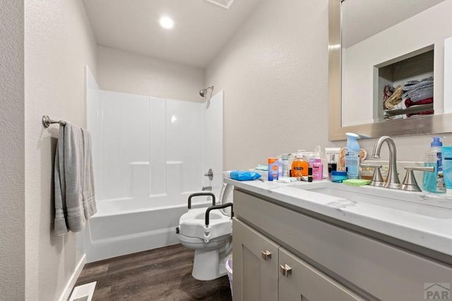 2210 Antelope Way, Pueblo, CO 81005