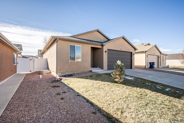 2210 Antelope Way, Pueblo, CO 81005