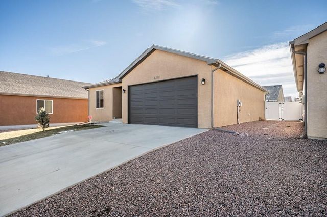 2210 Antelope Way, Pueblo, CO 81005