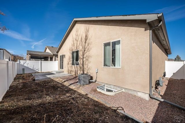 2210 Antelope Way, Pueblo, CO 81005