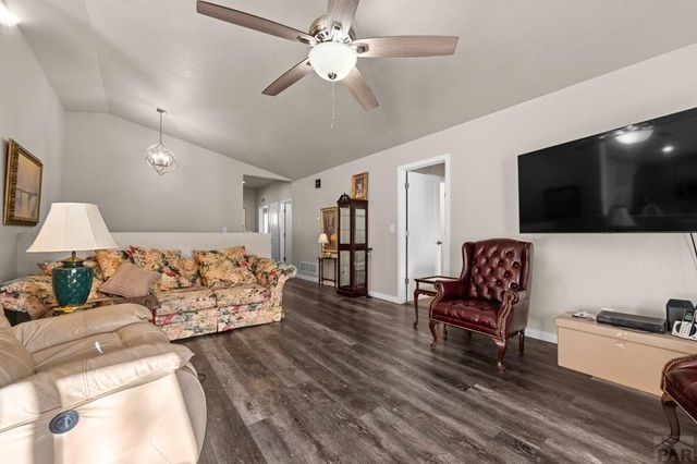 2210 Antelope Way, Pueblo, CO 81005