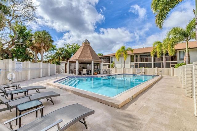 7203 CURTISS AVENUE 1C, Sarasota, FL 34231