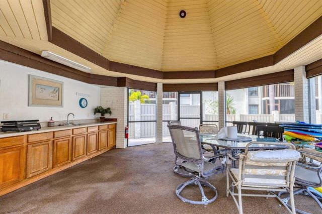 7203 CURTISS AVENUE 1C, Sarasota, FL 34231