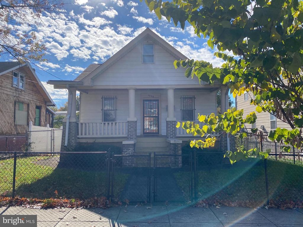 1005 EVARTS ST NE, Washington, DC 20018