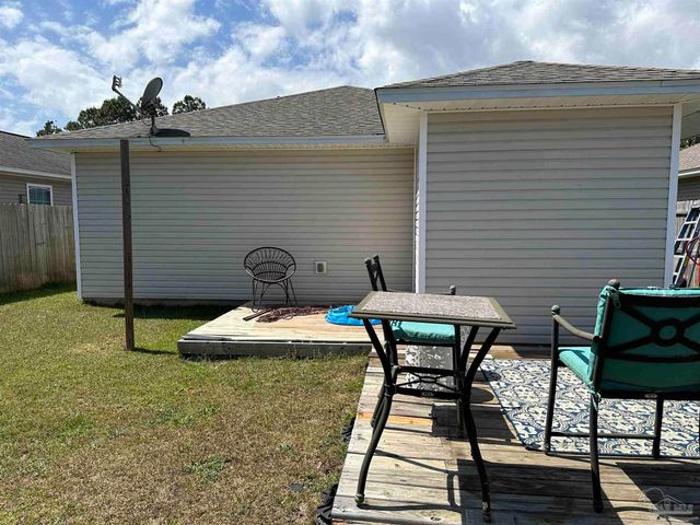 8867 Mary Fleming Dr, Pensacola, FL 32507