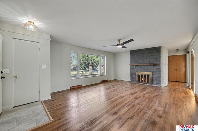 8339 Izard Street, Omaha, NE 68114