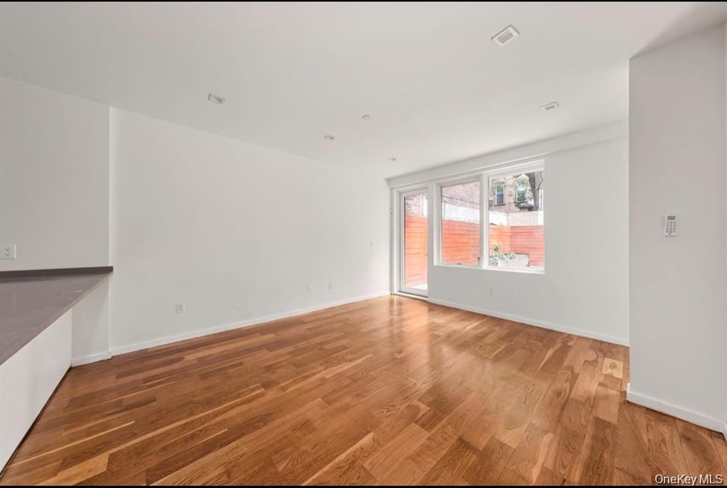 311 Hart Street 1B, Brooklyn, NY 11206 — photo 2