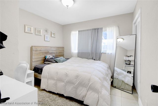 6810 Farragut Street, Hollywood, FL 33024