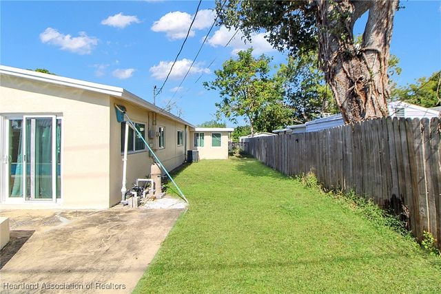 6810 Farragut Street, Hollywood, FL 33024