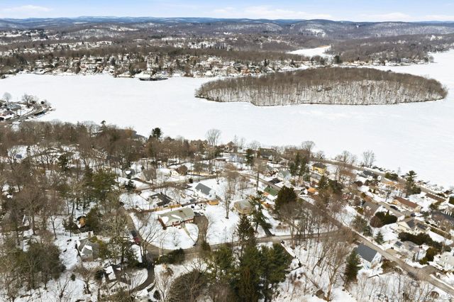 718 Hill Drive, Mahopac, NY 10541