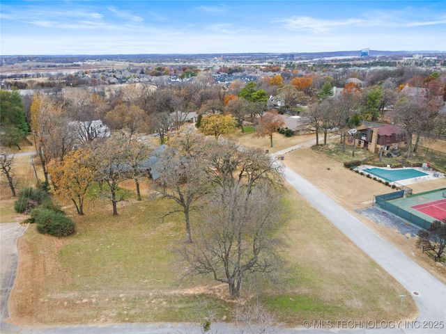 E 104th Place, Tulsa, OK 74137