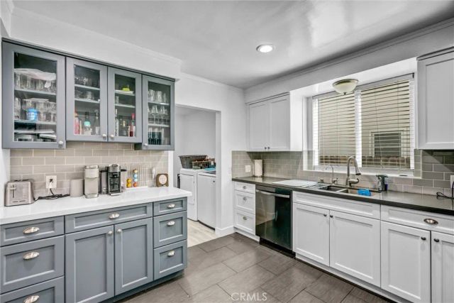 14359 Cohasset, Van Nuys, CA 91405