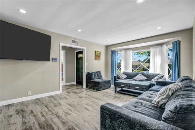 14359 Cohasset, Van Nuys, CA 91405