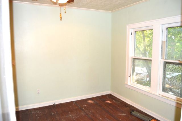 613 N Virginia Street, Terrell, TX 75160