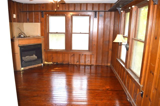 613 N Virginia Street, Terrell, TX 75160