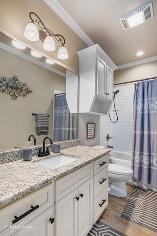 300 Ansley Circle, Benton, LA 71006