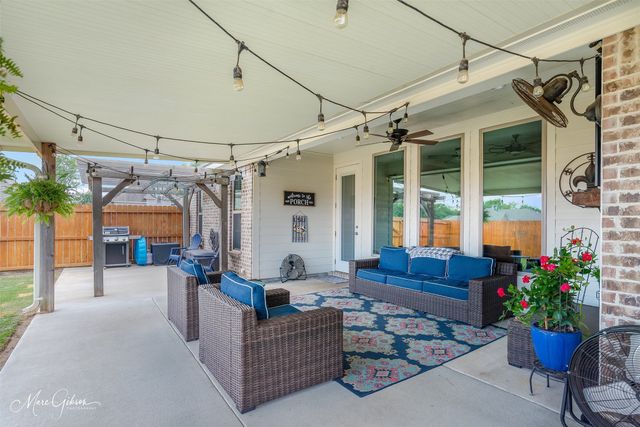 300 Ansley Circle, Benton, LA 71006