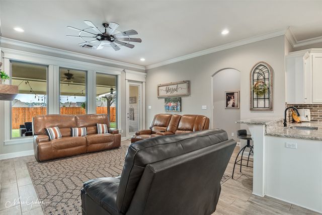 300 Ansley Circle, Benton, LA 71006