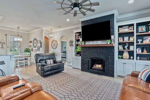 300 Ansley Circle, Benton, LA 71006