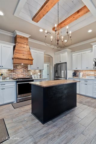 300 Ansley Circle, Benton, LA 71006