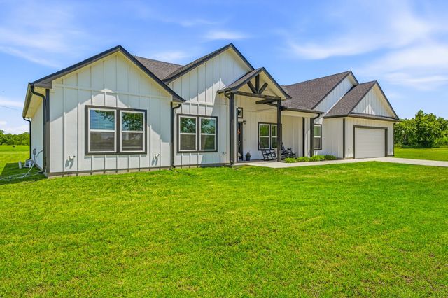 689 Dill Road, Weatherford, TX 76085