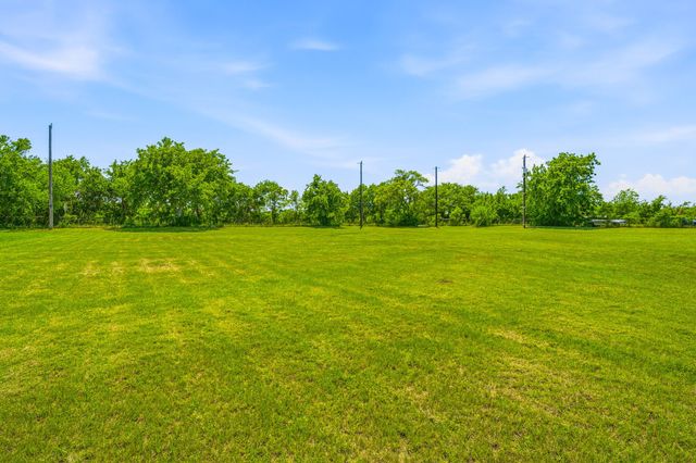 689 Dill Road, Weatherford, TX 76085
