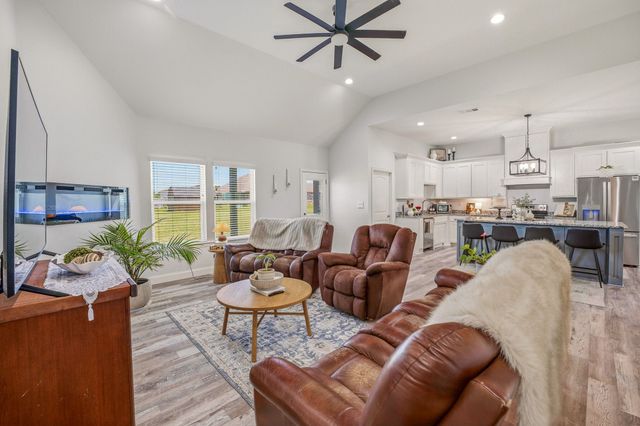 689 Dill Road, Weatherford, TX 76085