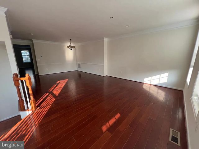 42885 EDGEGROVE HEIGHTS TER, Ashburn, VA 20148