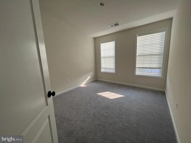 42885 EDGEGROVE HEIGHTS TER, Ashburn, VA 20148